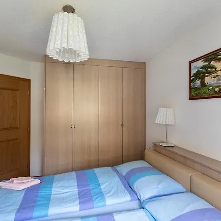 Residenz Ambassador شقة لوكباد