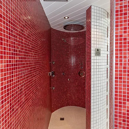 Residenz Ambassador شقة لوكباد