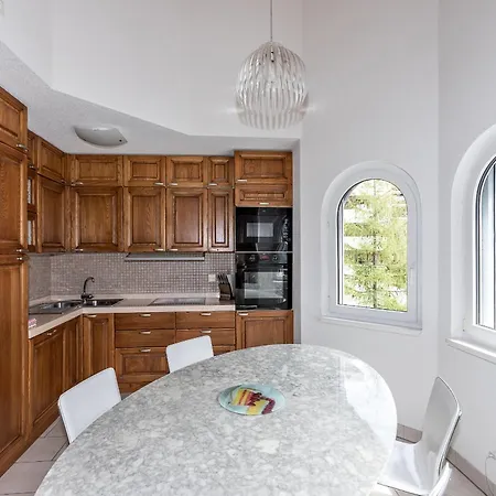 Residenz Ambassador アパート