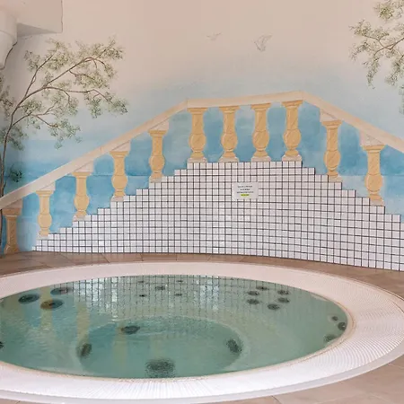 Residenz Ambassador * ロイカーバード